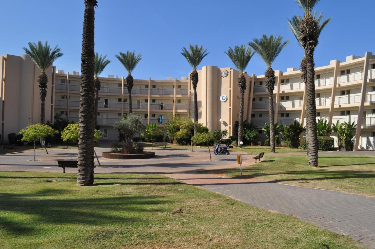 Mina'S Suites - קיסריה Exterior foto