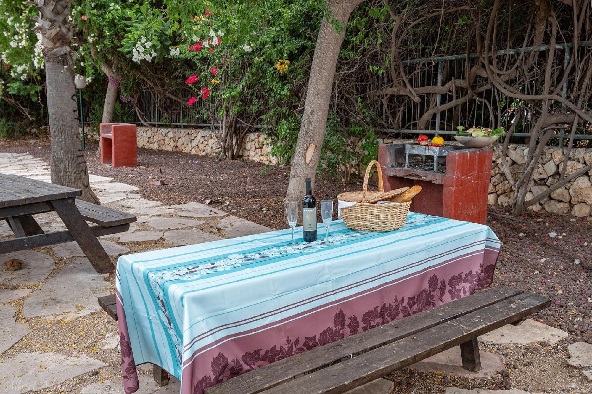Mina'S Suites - קיסריה Exterior foto
